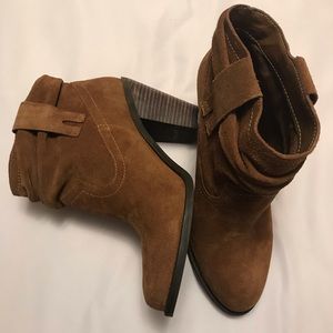 New 🍁Jessica Simpson Booties Suede Brown